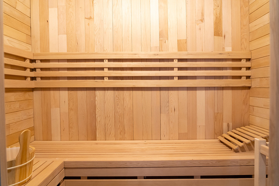 Phòng tắm hơi nước Cedar đỏ với đèn LED và máy tạo ozone thiết kế hiện đại 15 ~ 90 ° C